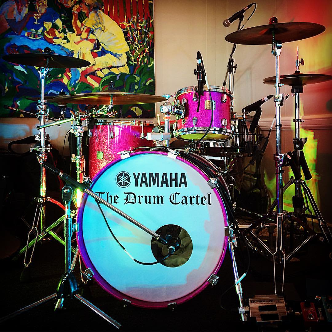 It's all pink sparkles for NYE. Rockin' Mr Pink tonight with Ramjet for the new...